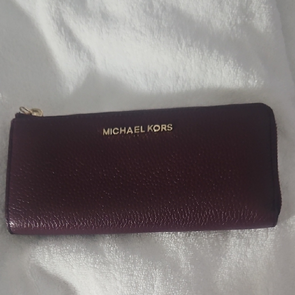 Michael Kors Plum Leather Wallet - No Callouts/Great Condition